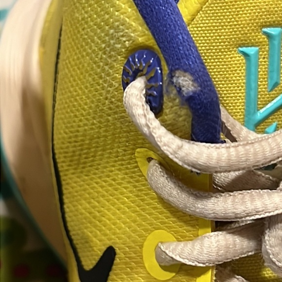 nike kyrie 7 1 world 1 people multicoloured basketball sneakers US 9.5 for men - Picture 16 of 16